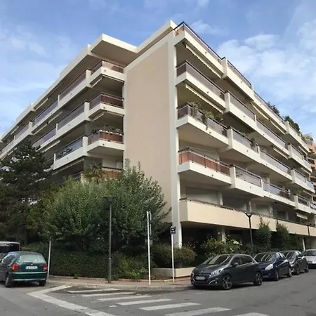 2p Avec Terrasses, Parking Prive, A 100m Des Plages - Juan-les-pins - Fr-1-252-196 Apartment