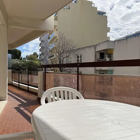 2p Avec Terrasses, Parking Prive, A 100m Des Plages - Juan-les-pins - Fr-1-252-196 Apartment
